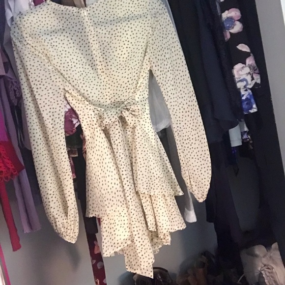 HELLO MOLLY - Picture 7 of 8